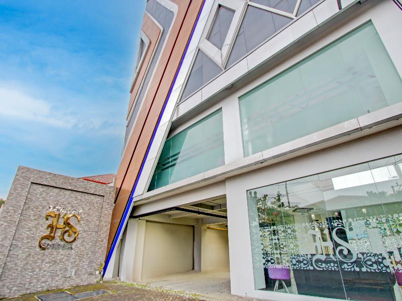 Townhouse Oak Near The Park Mall Semarang image