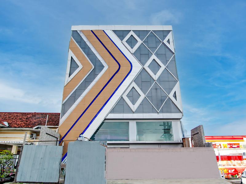 Townhouse Oak Near The Park Mall Semarang image