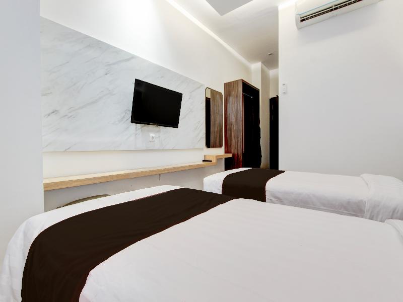 Townhouse Oak Near The Park Mall Semarang image