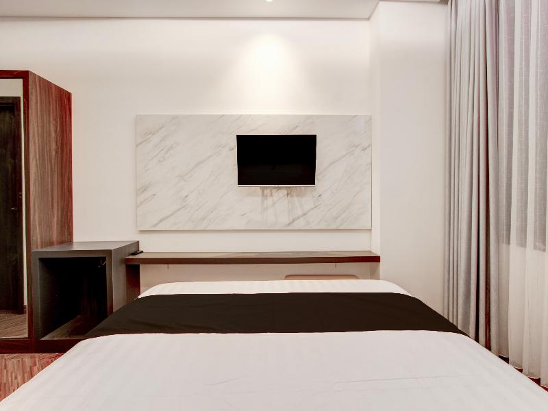 Townhouse Oak Near The Park Mall Semarang image