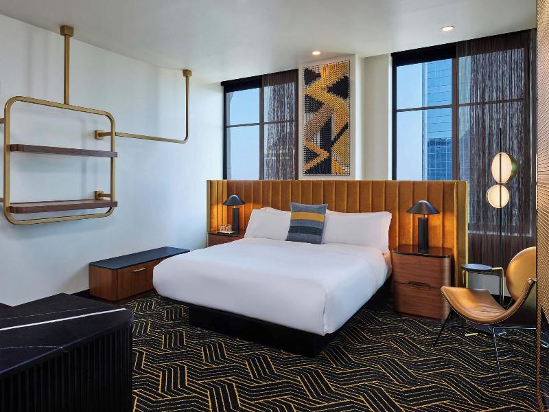 W Minneapolis-The Foshay — photo 159