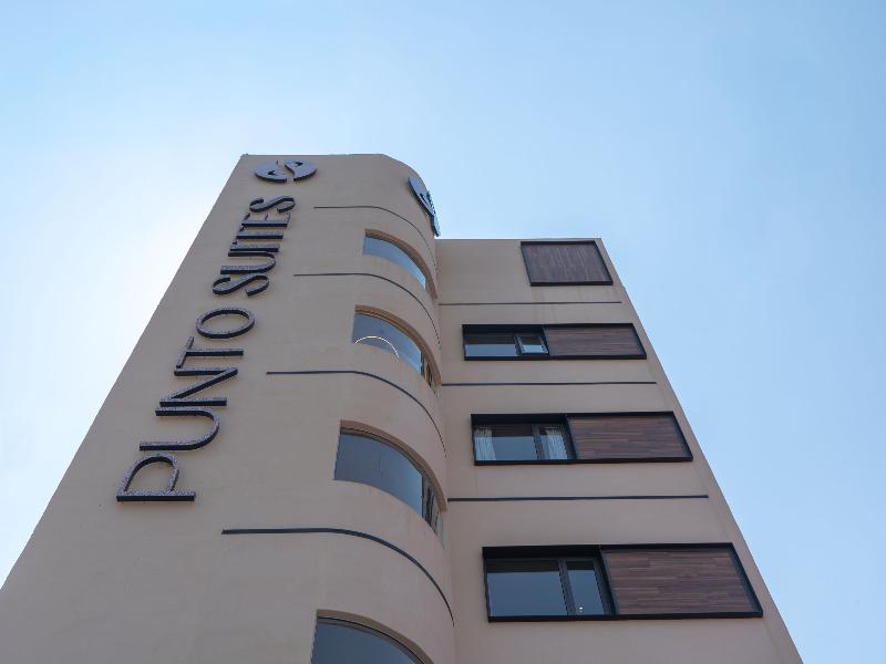 Punto Suites Periférico Sur — general view