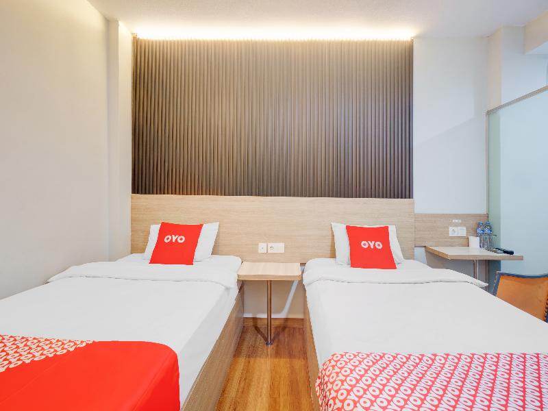 Hotel O Tanjung Duren Near Mall Citraland image