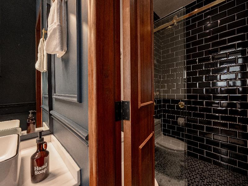 Mr. Herold Homes image