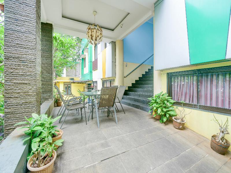 Hotel O Tebet Near Tebet Station image