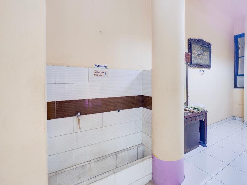 Hotel O Tebet Near Tebet Station image