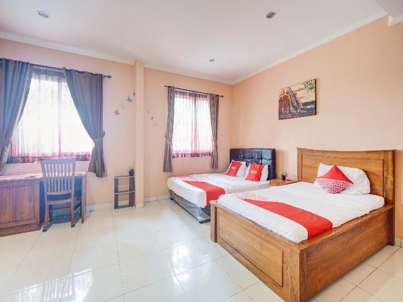 Hotel O Tebet Near Tebet Station image