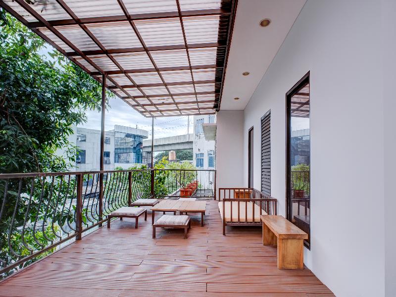 Collection O Near Mrt Cipete Raya image