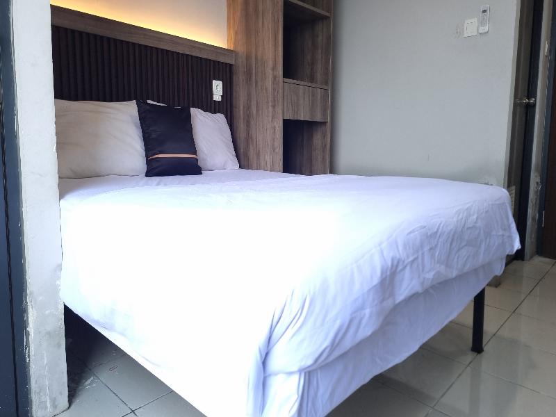 Hotel O cikarang Serviced apartment at Riverdale image