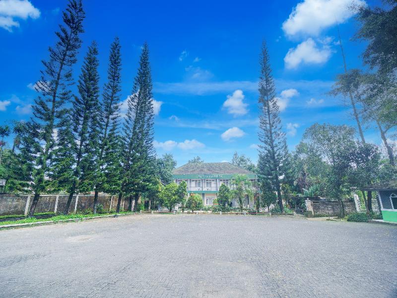 Hotel O Bogor Near Taman Safari image