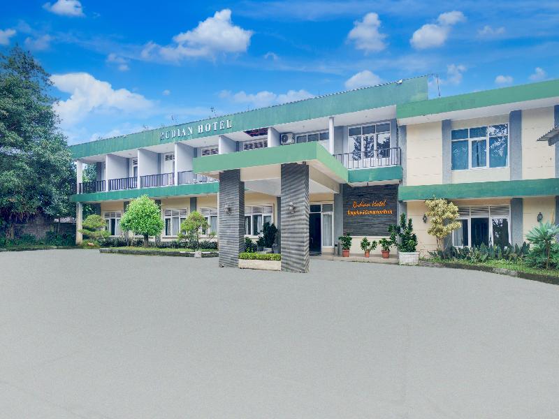 Hotel O Bogor Near Taman Safari image