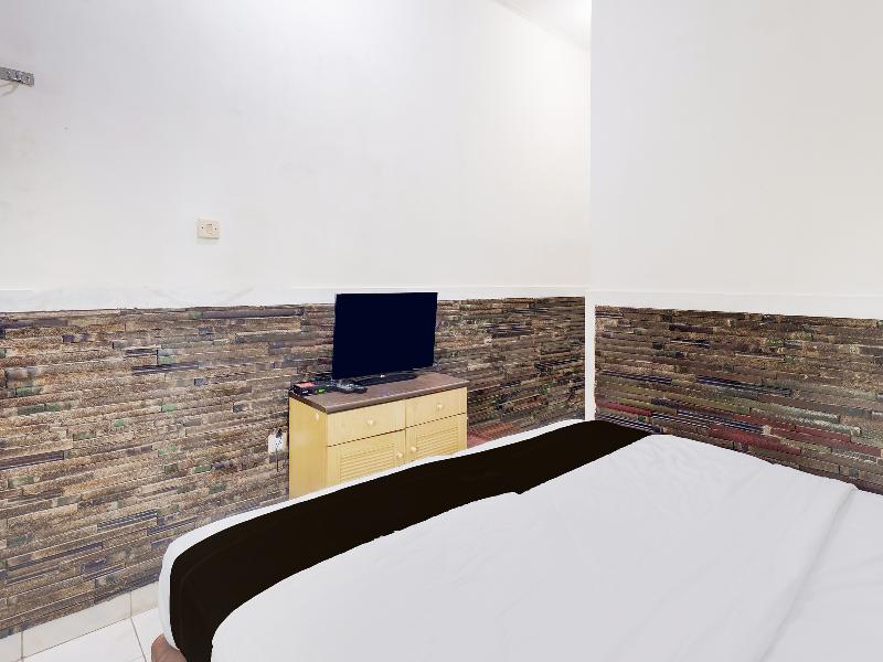 Hotel O Bogor Near Taman Safari image