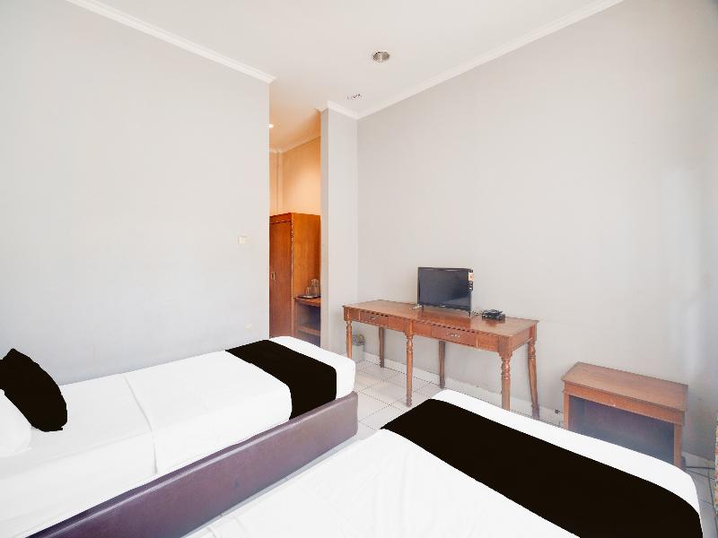 Hotel O Bogor Near Taman Safari image