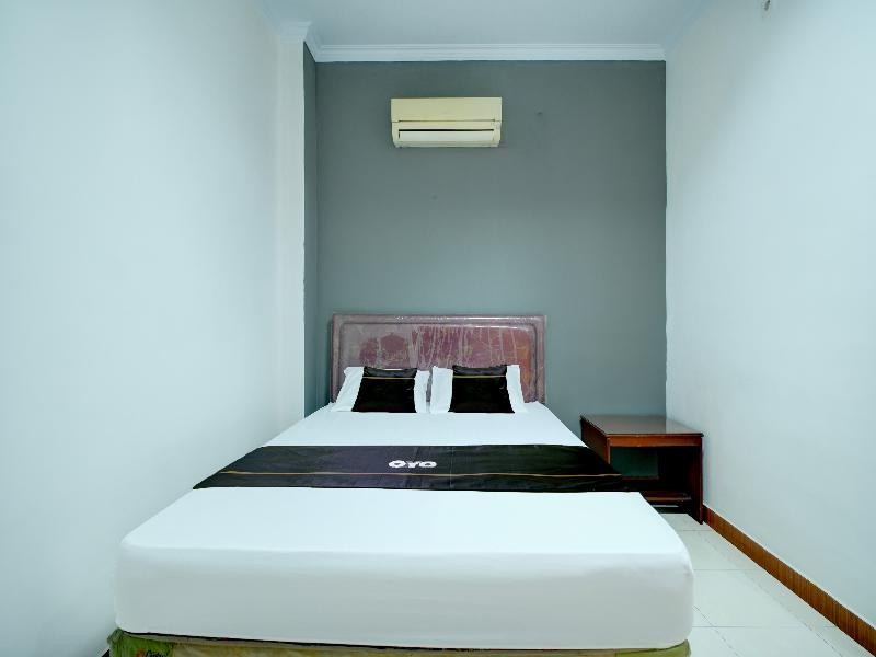 Hotel O Depok Near Bhayangkara Brimob Hospital image