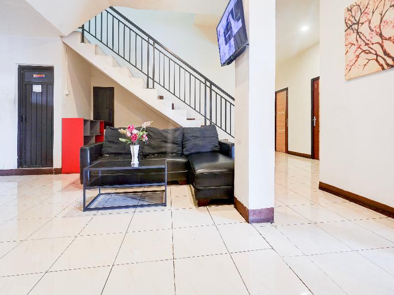 Hotel O Rappocini Near Rsia Paramount image