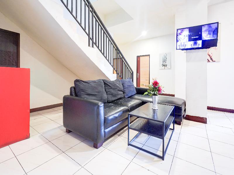 Hotel O Rappocini Near Rsia Paramount image