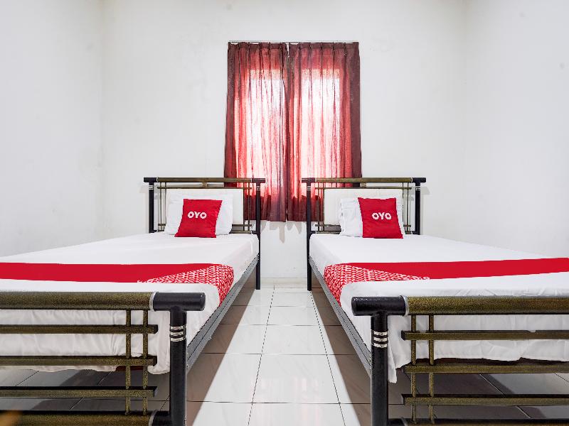 Hotel O Rappocini Near Rsia Paramount image