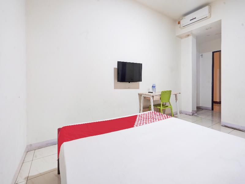 Hotel O Rappocini Near Rsia Paramount image