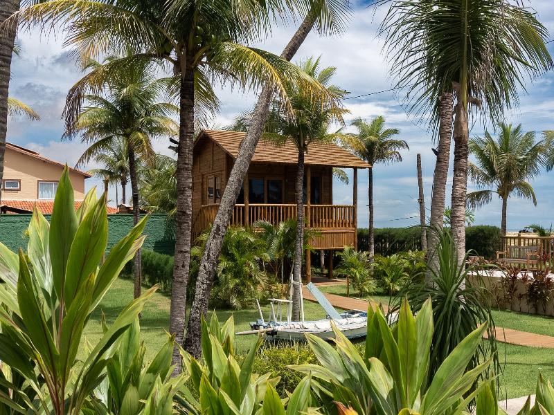 Isla Beach Hotel — general view