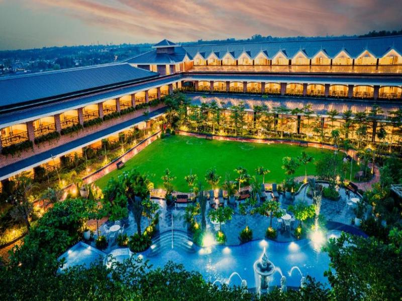 Mayfair Oasis Resort & Convention image