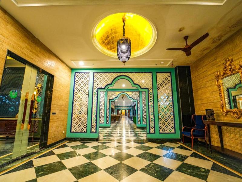 Mayfair Oasis Resort & Convention image