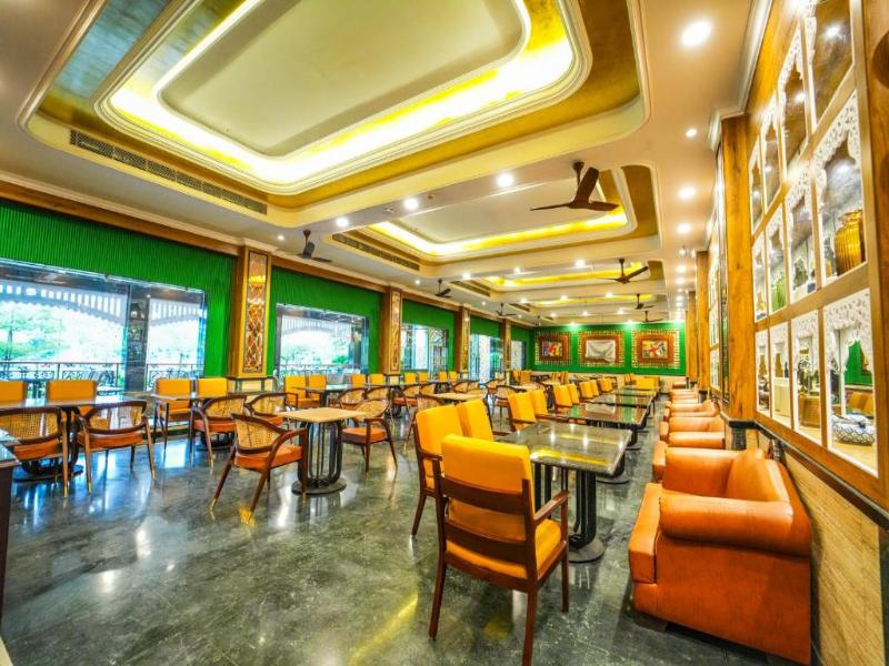 Mayfair Oasis Resort & Convention image