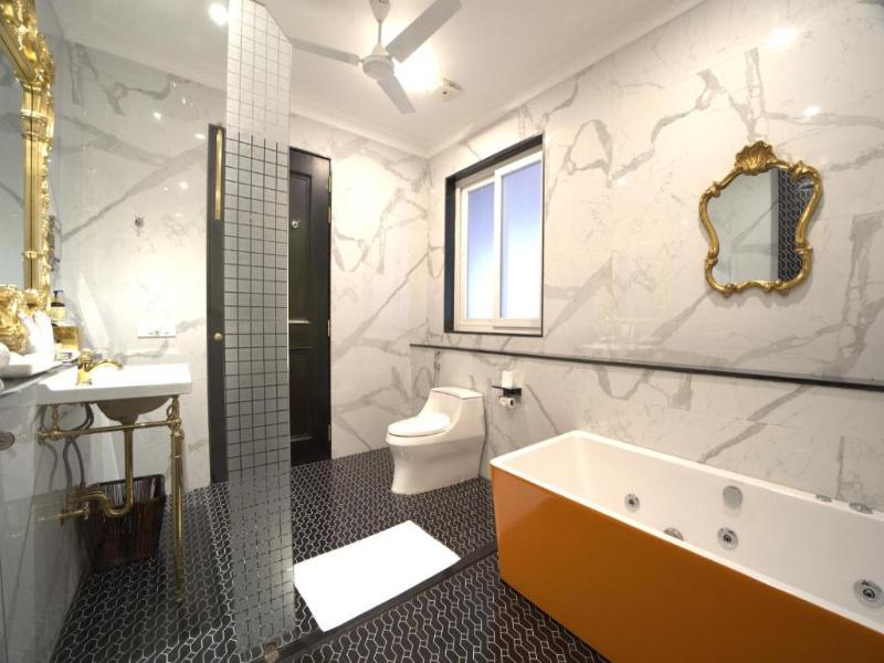 Mayfair Oasis Resort & Convention image