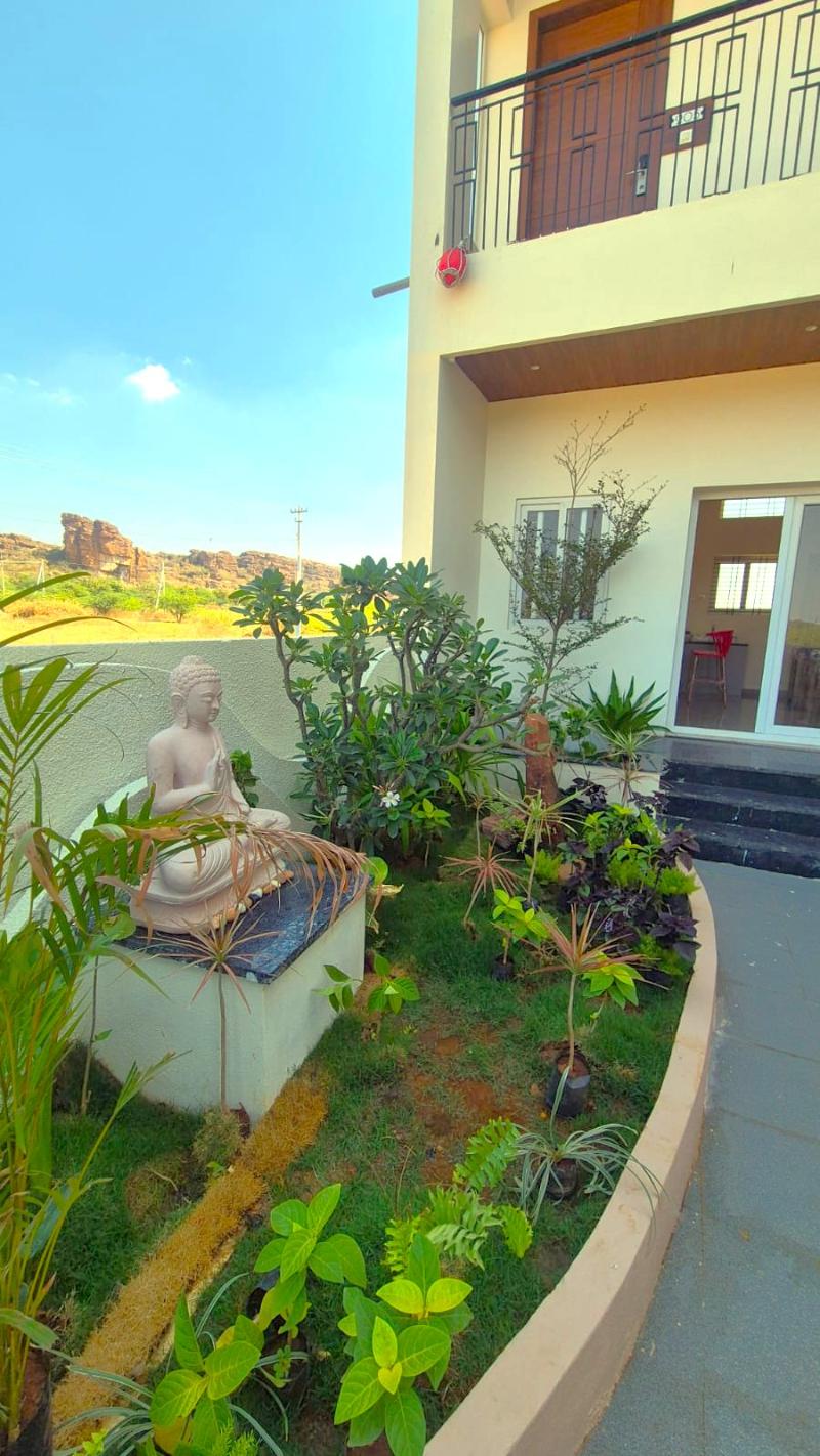 Antilia Inn image
