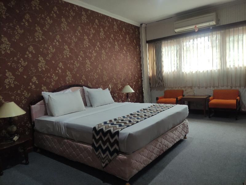 Edu Hotel Y-skanam image