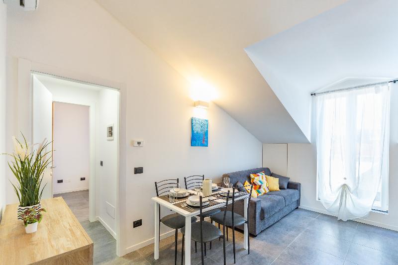 Khl Apartments image
