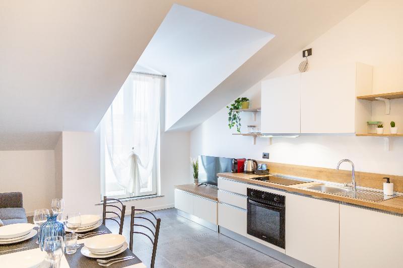 Khl Apartments image