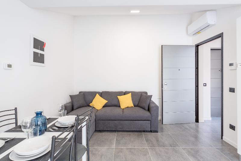 Khl Apartments image