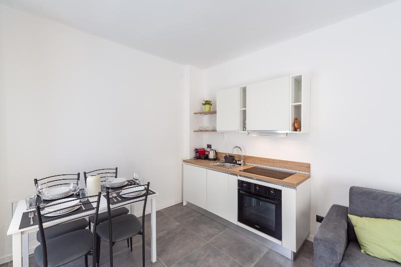 Khl Apartments image