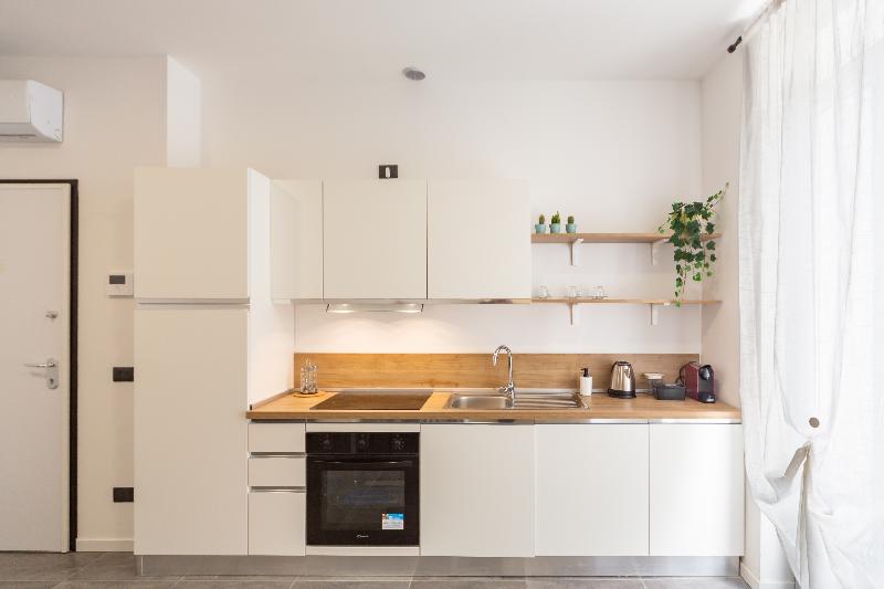 Khl Apartments image