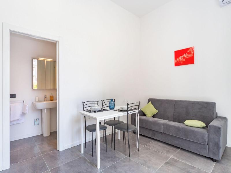 Khl Apartments image