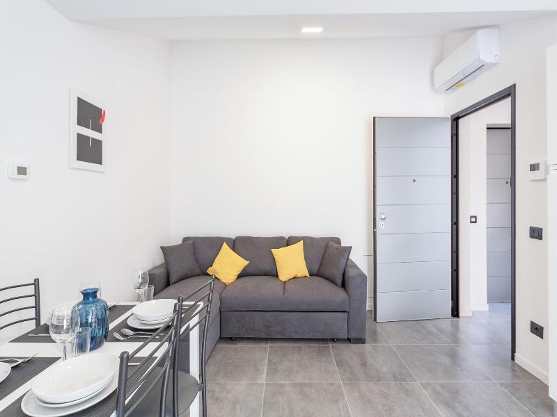 Khl Apartments image