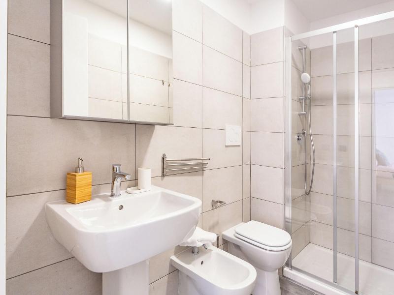 Khl Apartments image