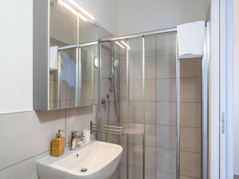 Khl Apartments image