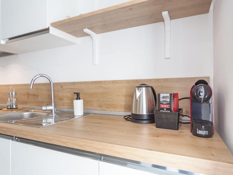 Khl Apartments image