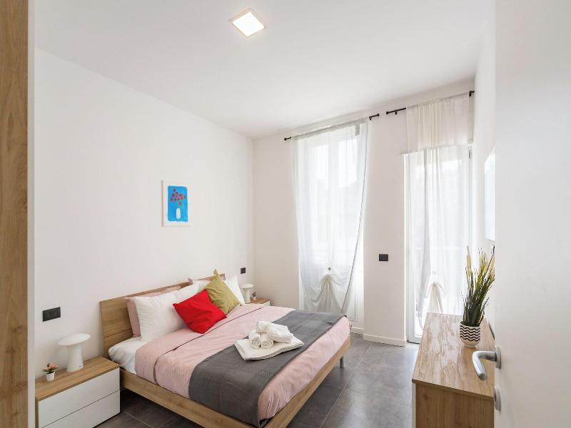 Khl Apartments image