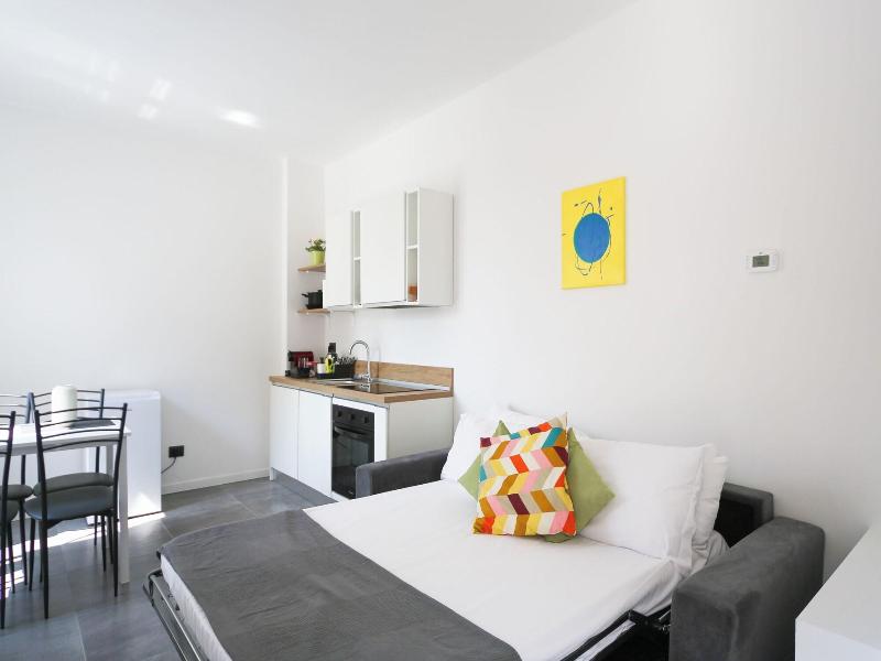 Khl Apartments image