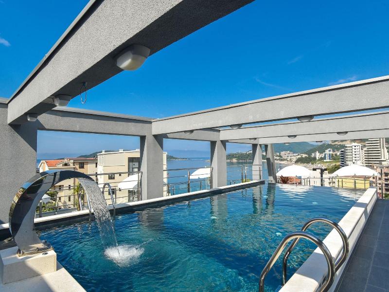 Hotel La Mer image