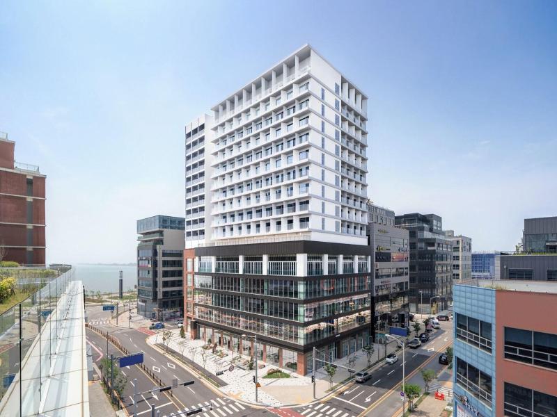 Urbanstay Siheung Geobukseom image