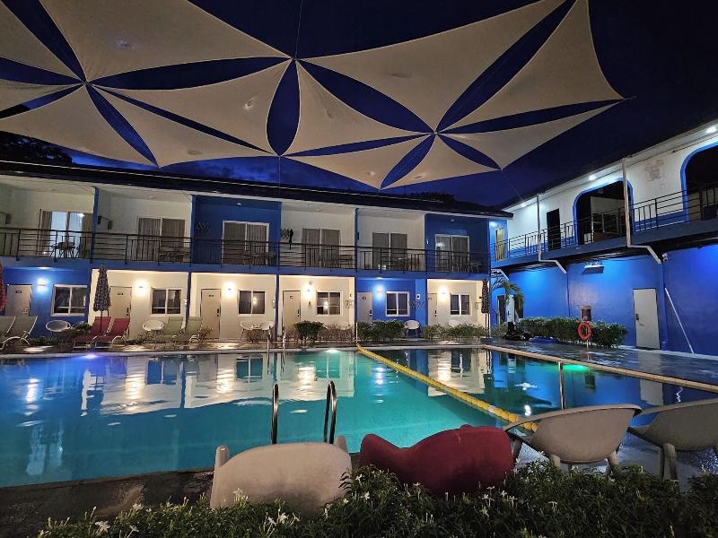 Casa Blu Hotel Resort image