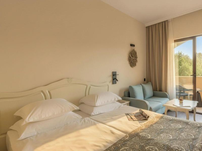 Grifid Aqua Club Bolero image