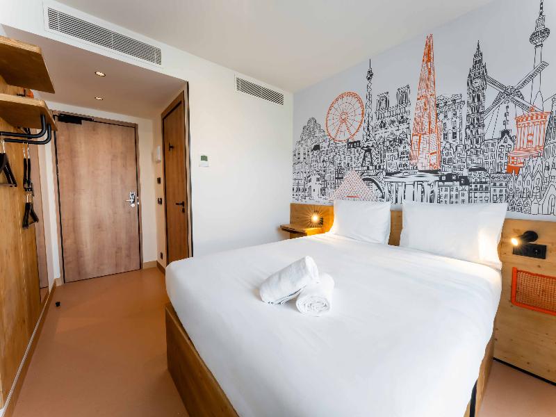 easyHotel Alicante Centro  image