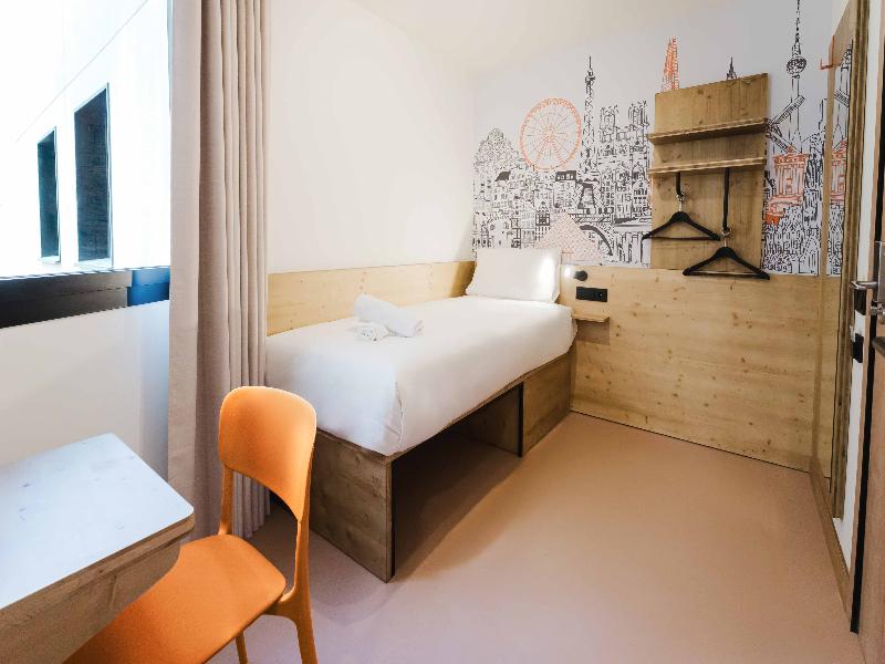 easyHotel Alicante Centro  image
