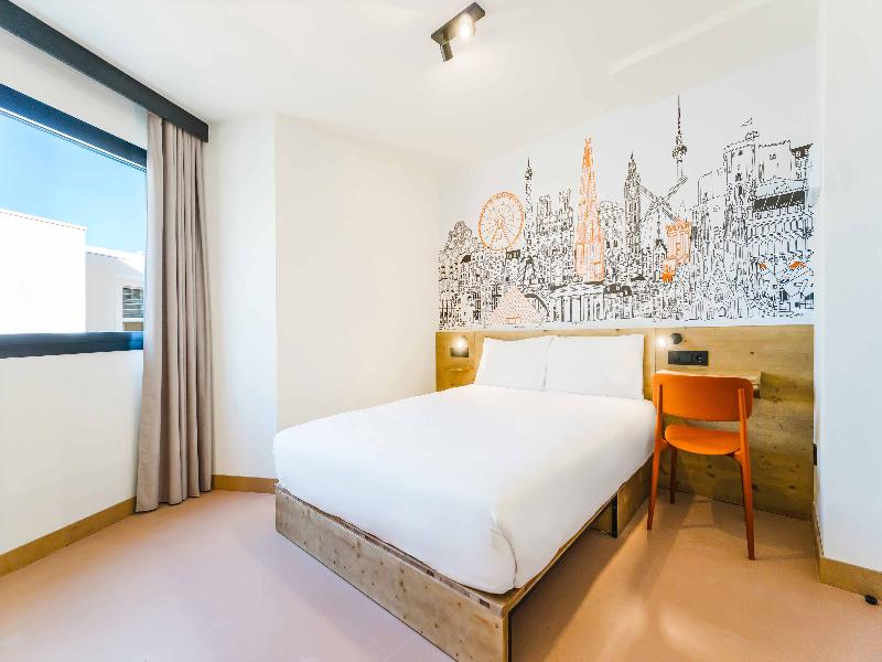 easyHotel Alicante Centro  image