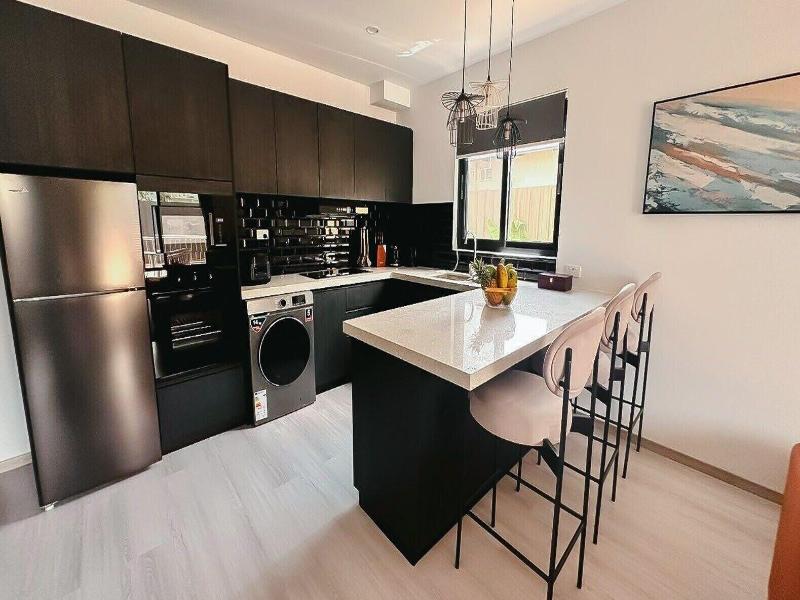 Hibiscus Suites And Residences image