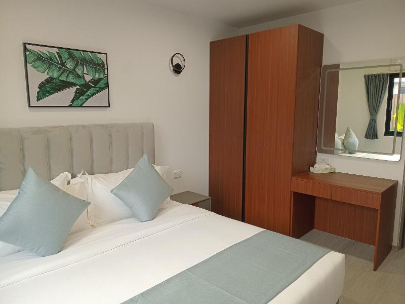Hibiscus Suites And Residences image